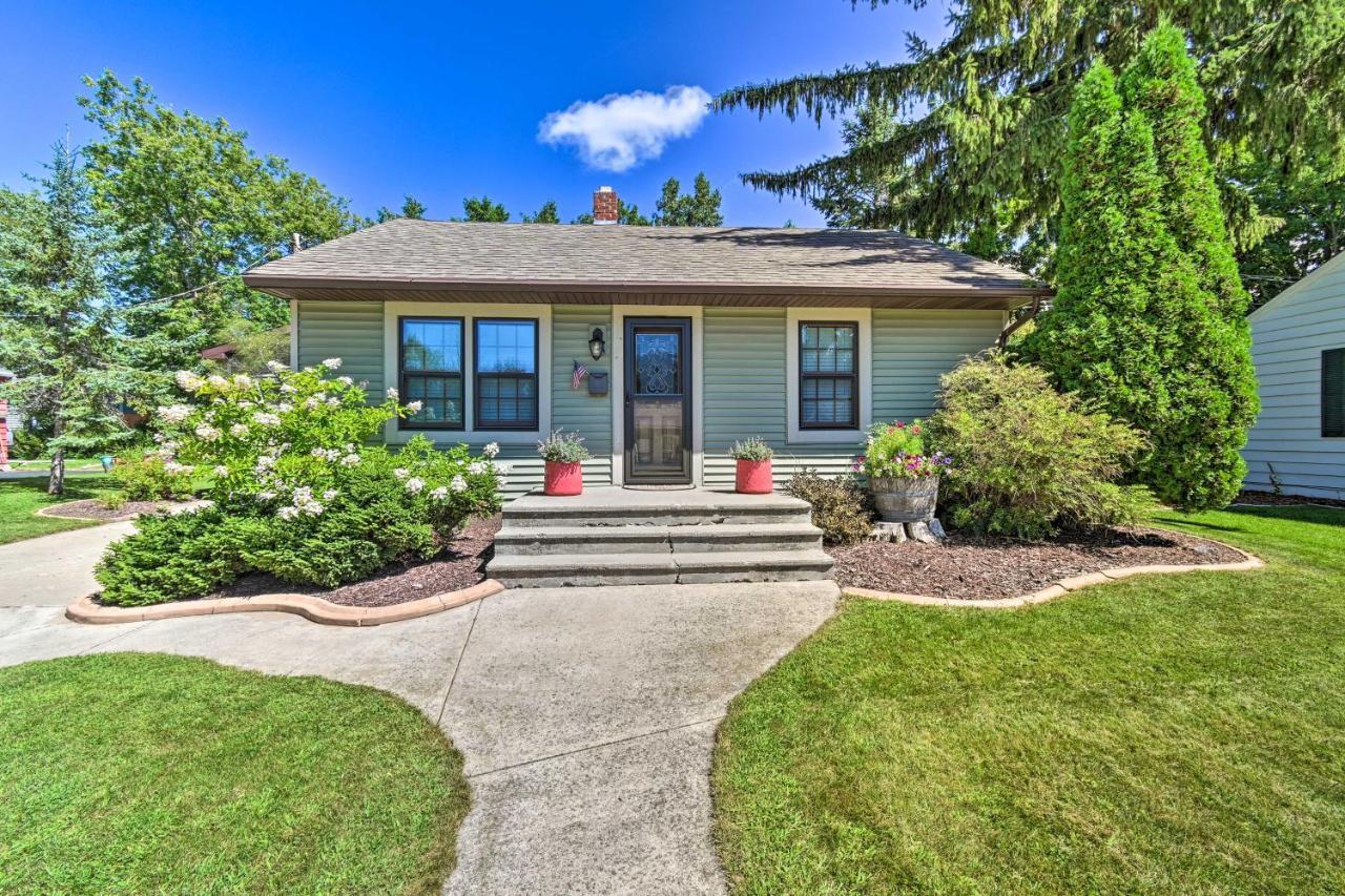 Modern Home With Backyard, 1 Mi To Dtwn סטורג'און ביי מראה חיצוני תמונה